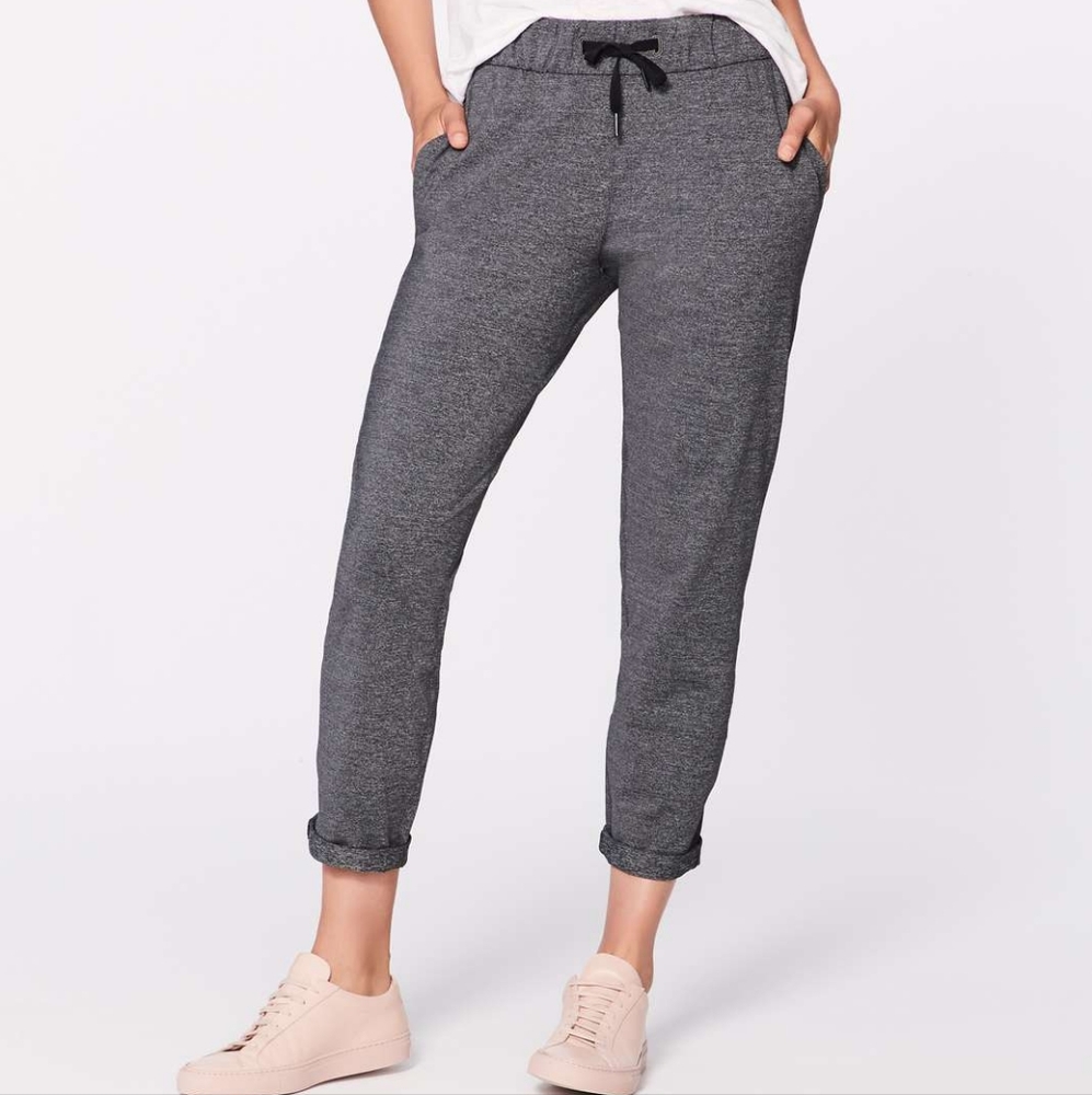 NWT Lululemon On the Fly Cropped Pants size 2